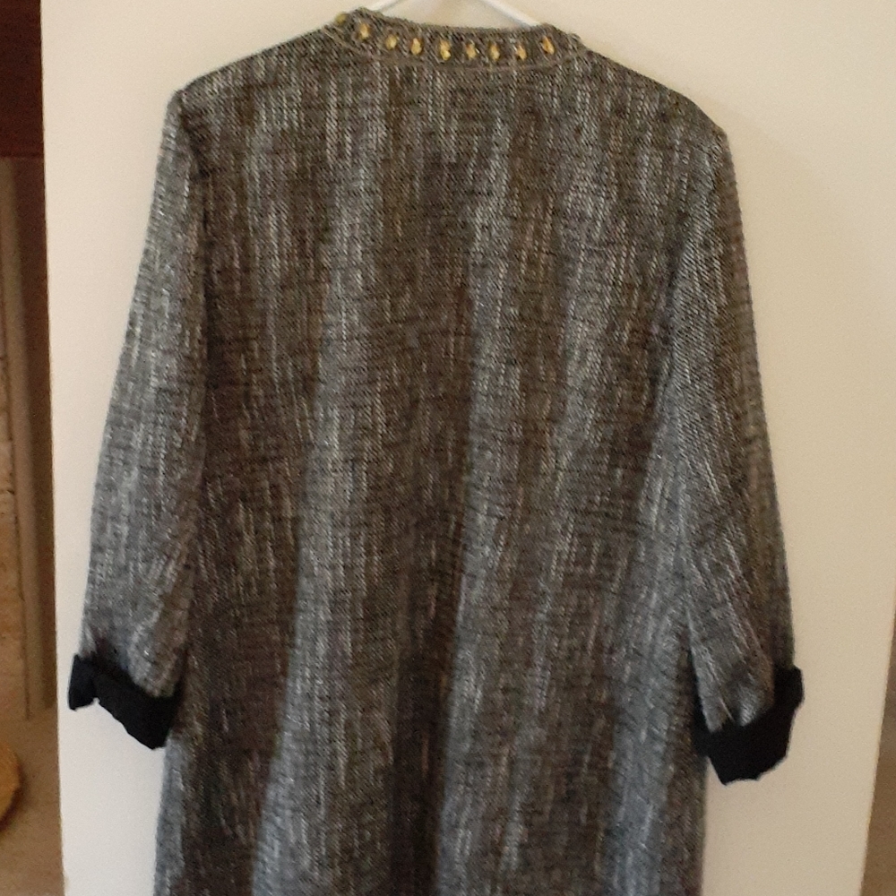 Ladies Jacket - Picture 4 of 4